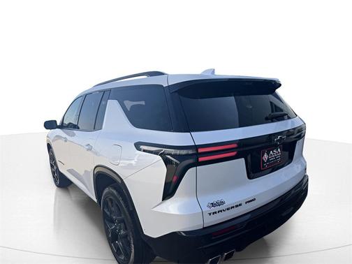 2025 Chevrolet Traverse RS