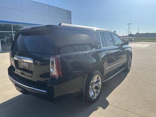 2017 GMC Yukon XL Denali