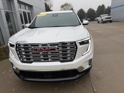 2025 GMC Acadia Denali