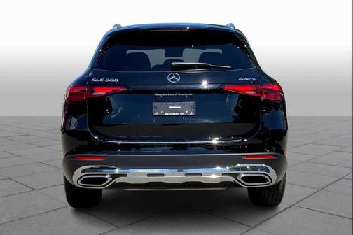 2025 Mercedes-Benz GLC 300 4MATIC