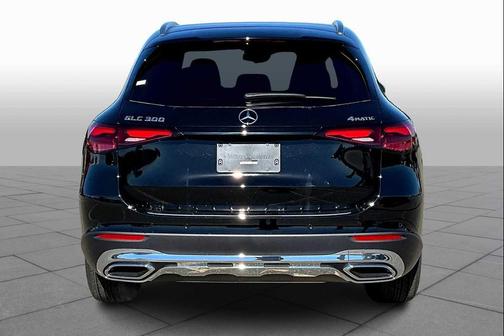 2026 Mercedes-Benz GLC 300 4MATIC