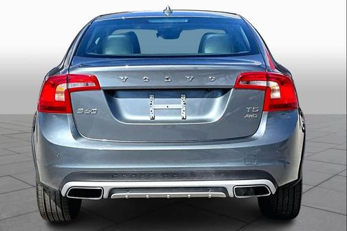 2017 Volvo S60 Cross Country T5