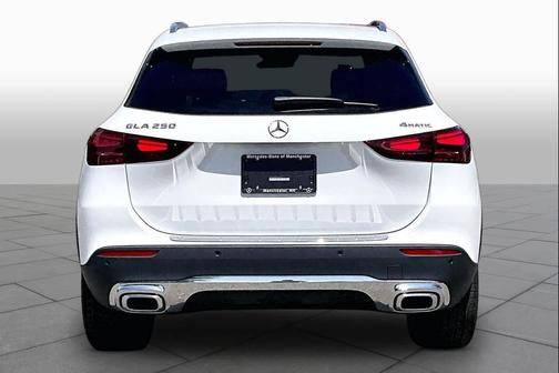 Polar White 2026 Mercedes-Benz GLA 250 4MATIC