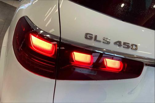 2025 Mercedes-Benz GLS 450 4MATIC