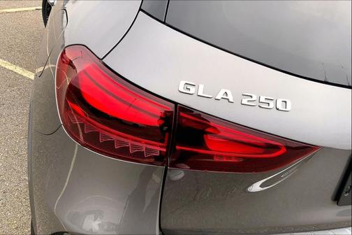 2026 Mercedes-Benz GLA 250 4MATIC