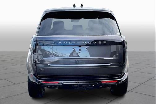 2025 Land Rover Range Rover P530 SE