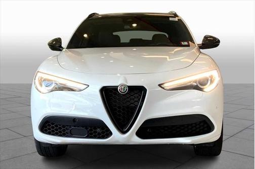 2023 Alfa Romeo Stelvio Estrema AWD
