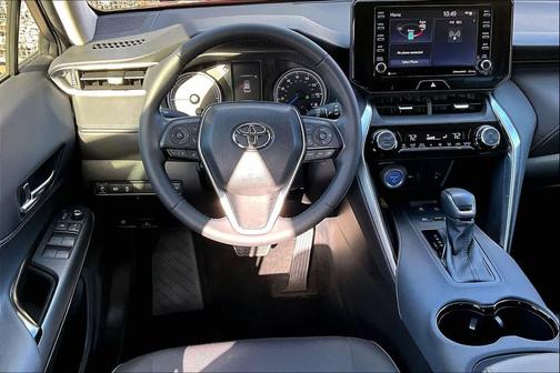 2022 Toyota Venza LE