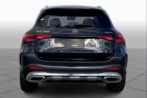 2026 Mercedes-Benz GLC 300 4MATIC