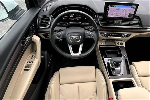 Glacier White Metallic 2022 Audi Q5 45 S line Premium Plus