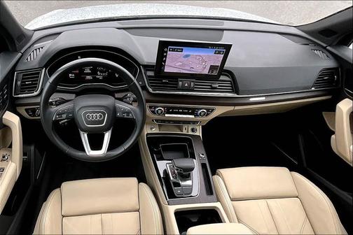 Glacier White Metallic 2022 Audi Q5 45 S line Premium Plus