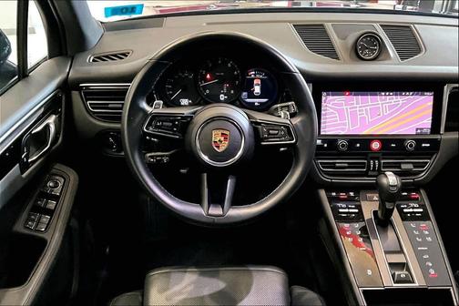 2024 Porsche Macan AWD
