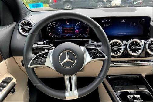 2025 Mercedes-Benz GLA 250 4MATIC