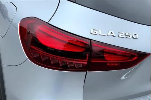 2025 Mercedes-Benz GLA 250 4MATIC