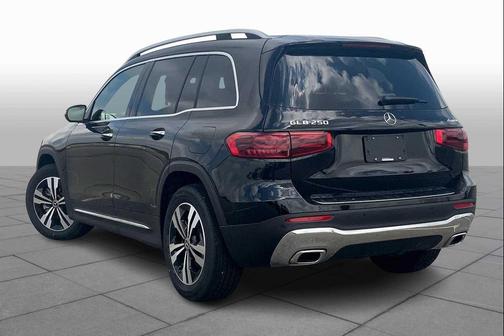 2026 Mercedes-Benz GLB 250 4MATIC