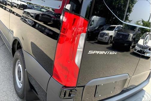 2025 Mercedes-Benz Sprinter 2500 Standard Roof
