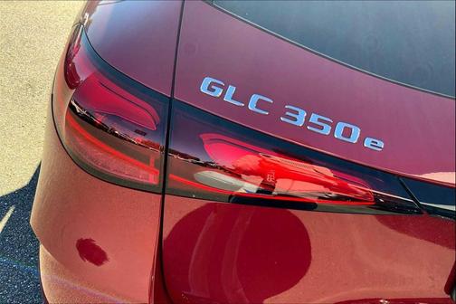 2025 Mercedes-Benz GLC 350e Base