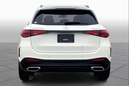 2026 Mercedes-Benz GLC 300 4MATIC