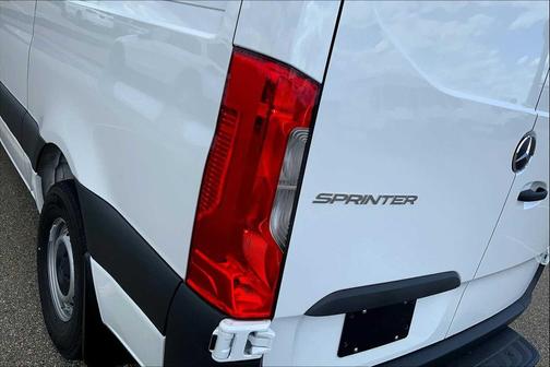 2025 Mercedes-Benz Sprinter 2500 Standard Roof