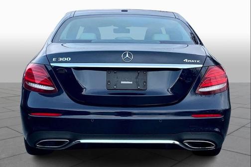 2017 Mercedes-Benz E-Class 4MATIC