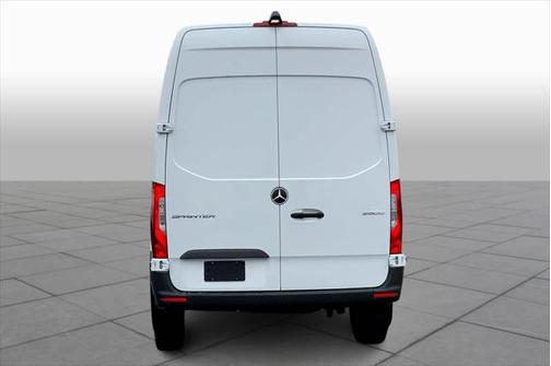 2025 Mercedes-Benz Sprinter 2500 Standard Roof