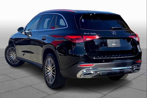 2025 Mercedes-Benz GLC 300 4MATIC