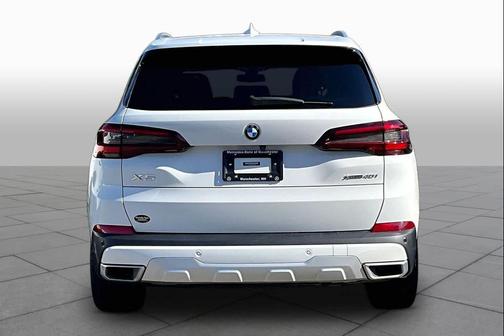 Alpine White 2021 BMW X5 xDrive40i