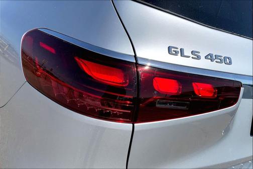 2025 Mercedes-Benz GLS 450 4MATIC