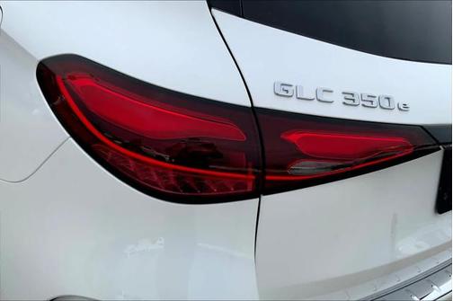 2025 Mercedes-Benz GLC 350e Base