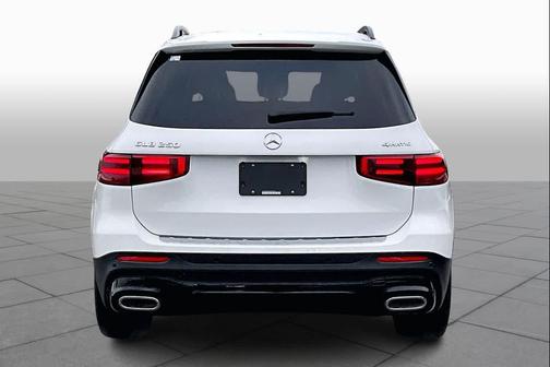 2025 Mercedes-Benz GLB 250 4MATIC