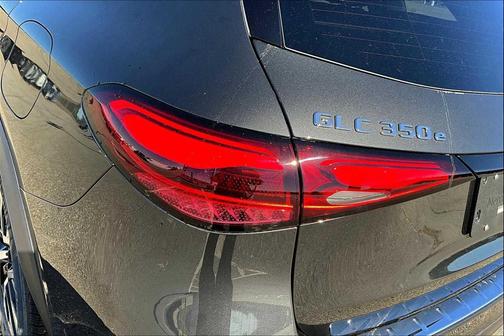 2026 Mercedes-Benz GLC 350e Base