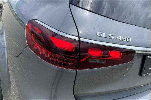 2025 Mercedes-Benz GLS 450 4MATIC
