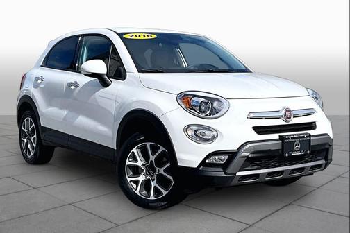 Bianco Gelato (White Clear Coat) 2016 FIAT 500X Trekking