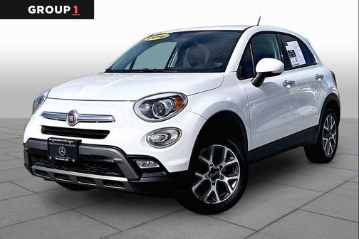 Bianco Gelato (White Clear Coat) 2016 FIAT 500X Trekking