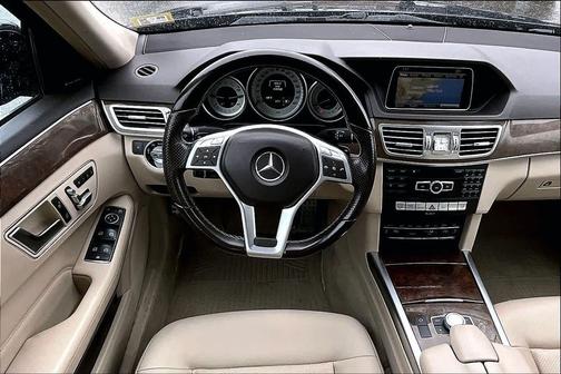 Lunar Blue Metallic 2014 Mercedes-Benz E-Class 4MATIC