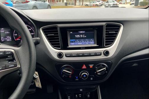 2022 Hyundai Accent SE