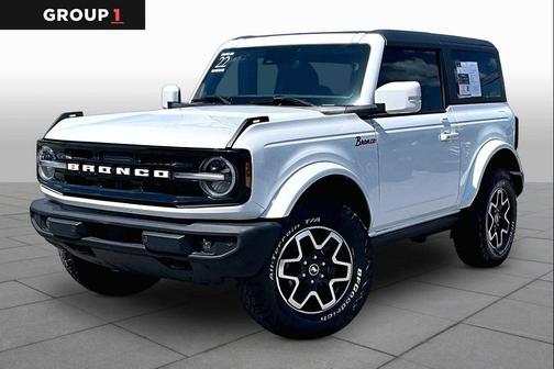 OXFORD WHITE 2022 Ford Bronco Outer Banks