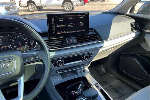 2024 Audi Q5 45 S line Premium