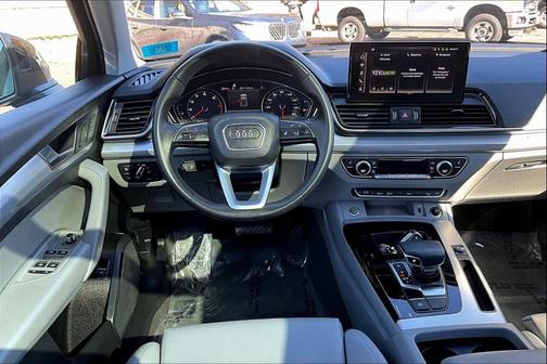 2024 Audi Q5 45 S line Premium
