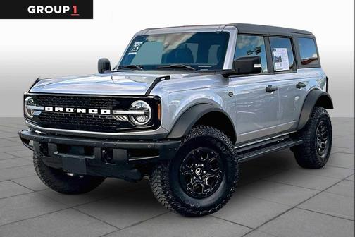 Iconic Silver 2023 Ford Bronco Wildtrak
