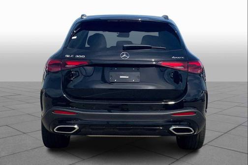 2025 Mercedes-Benz GLC 300 4MATIC