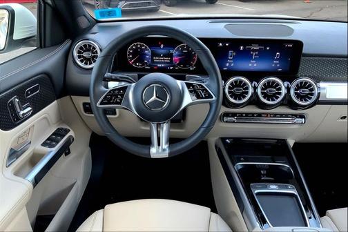 2025 Mercedes-Benz GLB 250 4MATIC