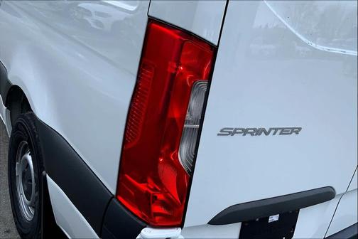 2024 Mercedes-Benz Sprinter 2500 Standard Roof