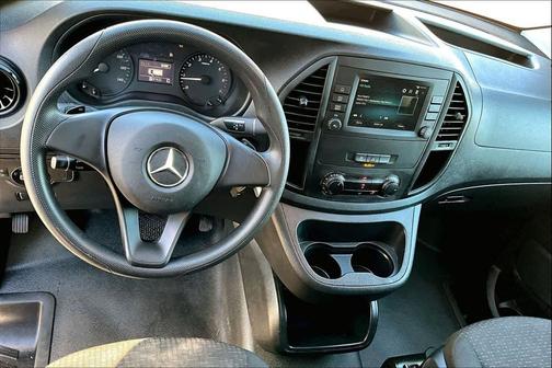 2022 Mercedes-Benz Metris Base