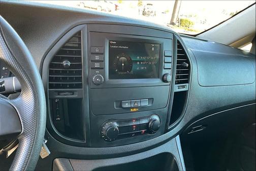 2022 Mercedes-Benz Metris Base