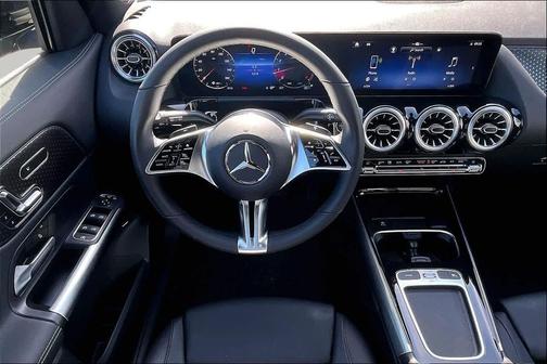 Night Black 2026 Mercedes-Benz GLA 250 4MATIC