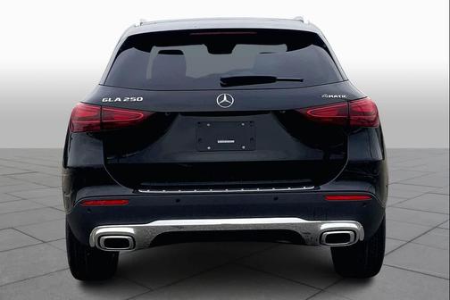 Night Black 2026 Mercedes-Benz GLA 250 4MATIC
