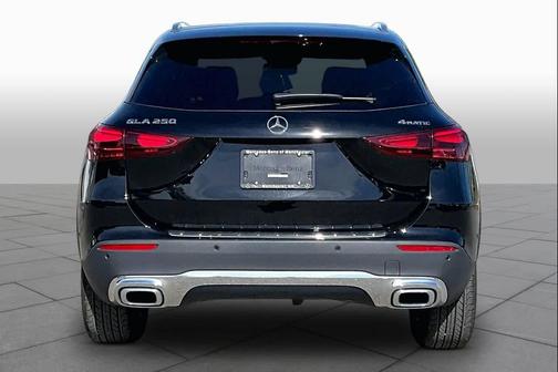 Night Black 2026 Mercedes-Benz GLA 250 4MATIC