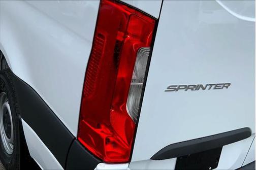 2025 Mercedes-Benz Sprinter 2500 Standard Roof