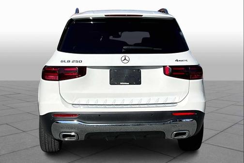 2025 Mercedes-Benz GLB 250 4MATIC